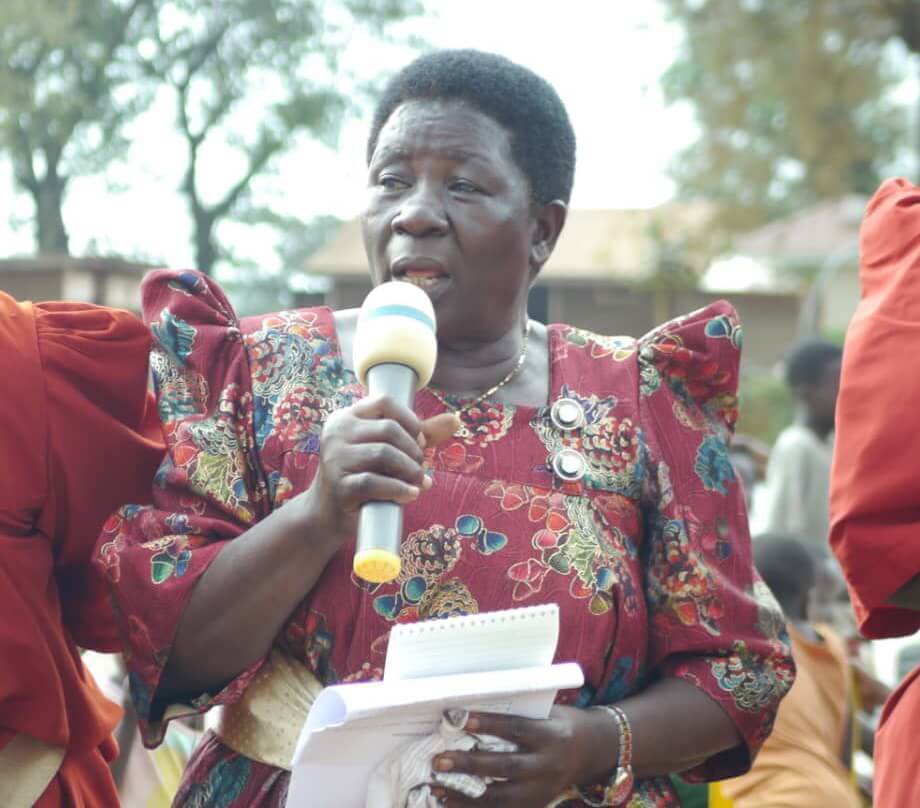 Oweek. Agnes Nkugwa, who passed away, was the head of women in Ssingo County